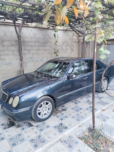 Mercedes E 200 2001, 353,625 km - 2.0 l - Bakı