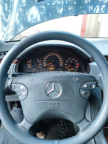 Mercedes E 200 2001, 353,625 km - 2.0 l - Bakı