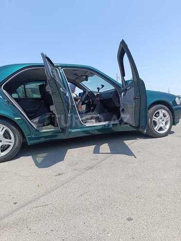 Mercedes C 200 1997, 300,000 km - 2.0 l - Bakı
