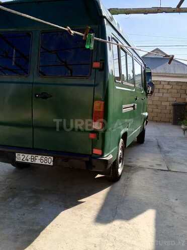 Mercedes 208 D 1993, 245,423 km - 2.3 l - Hacıqabul