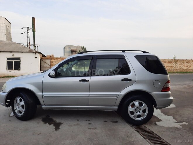 Mercedes ML 270 2002, 343,000 km - 2.7 l - Bakı