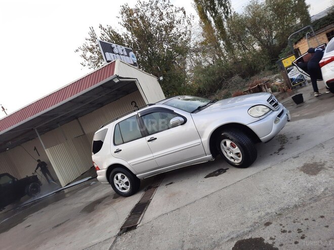Mercedes ML 270 2002, 343,000 km - 2.7 l - Bakı