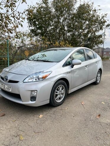 Toyota Prius 2010, 200,000 km - 1.8 л - Bakı