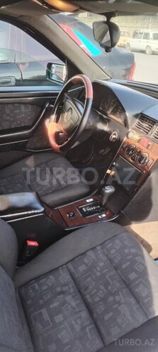Mercedes C 200 1996, 268,588 km - 2.0 l - Şəki