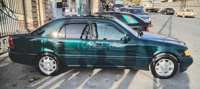Mercedes C 200 1996, 268,588 km - 2.0 l - Şəki