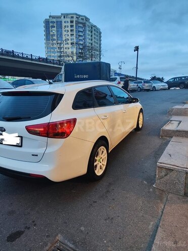 Kia Ceed 2013, 250,000 km - 1.6 l - Bakı