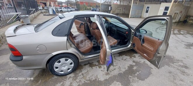 Opel Vectra 1996, 370,000 km - 2.0 l - Bakı