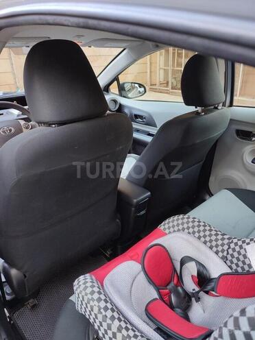 Toyota Prius C 2012, 128,748 km - 1.5 l - Bakı