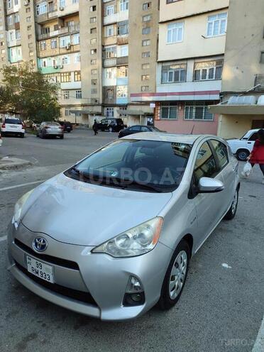 Toyota Prius C 2012, 128,748 km - 1.5 l - Bakı