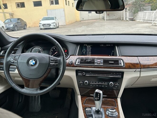 BMW 740 2012, 100,000 km - 3.0 l - Bakı