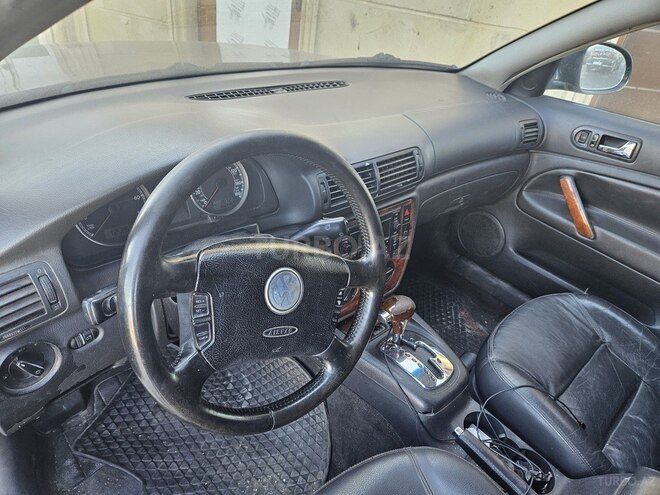 Volkswagen Passat 2004, 174,000 km - 1.8 l - Bakı