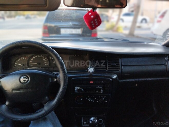 Opel Vectra 1997, 379,422 km - 1.6 l - Bakı