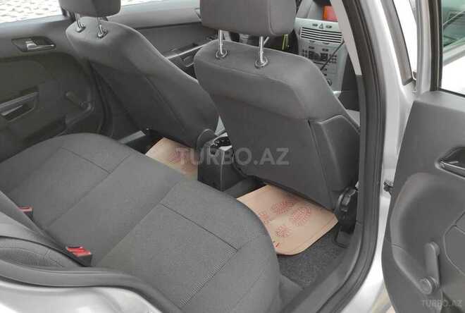 Opel Astra 2009, 205,000 km - 1.4 l - Bakı