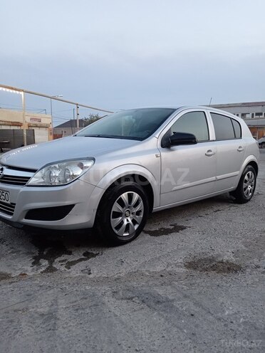 Opel Astra 2009, 205,000 km - 1.4 l - Bakı