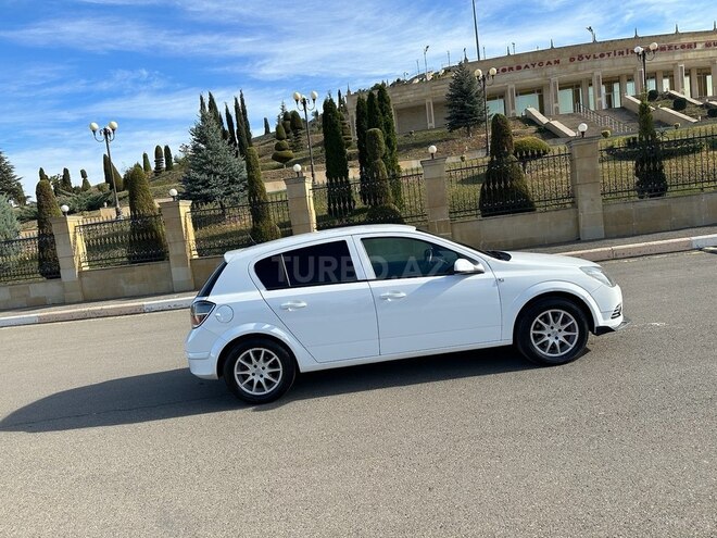 Opel Astra 2009, 196,888 km - 1.4 л - Gəncə
