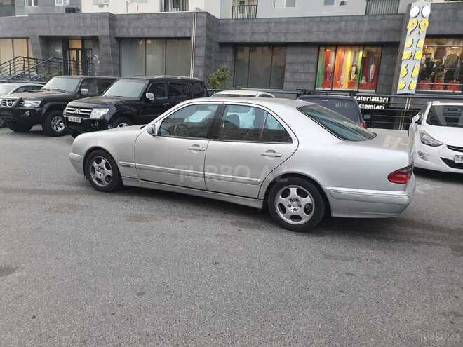 Mercedes E 320 1999, 310,000 km - 3.2 l - Bakı
