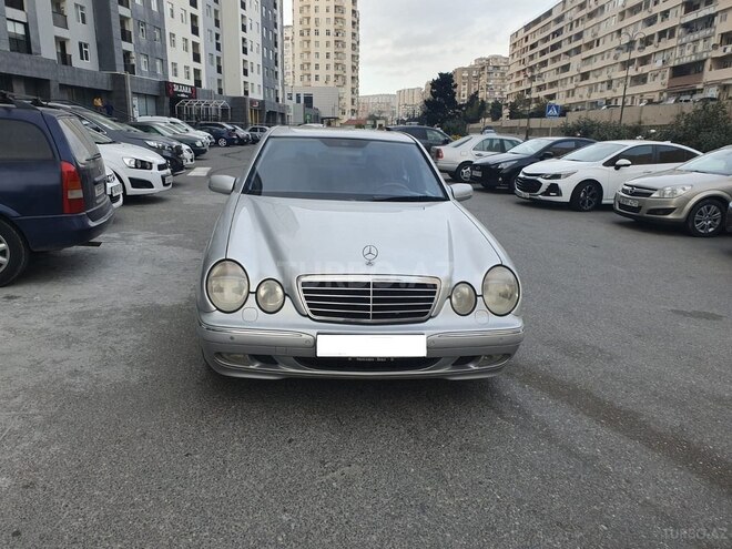 Mercedes E 320 1999, 310,000 km - 3.2 l - Bakı