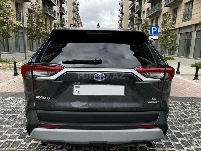Toyota RAV4 2021, 21,000 km - 2.5 л - Bakı