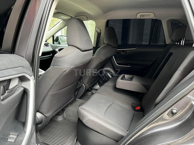 Toyota RAV4 2021, 21,000 km - 2.5 л - Bakı