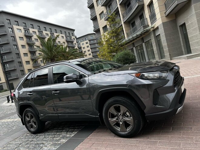 Toyota RAV4 2021, 21,000 km - 2.5 л - Bakı