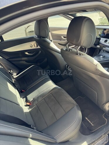 Mercedes E 300 e 2022, 32,000 km - 2.0 l - Bakı