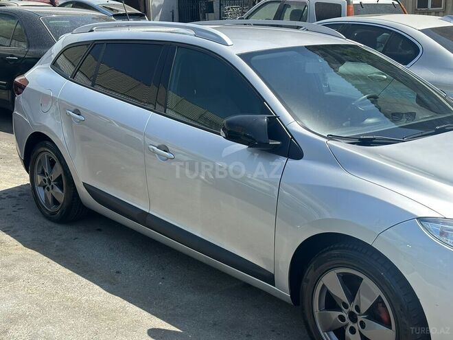 Renault Megane 2011, 299,600 km - 1.5 l - Bakı