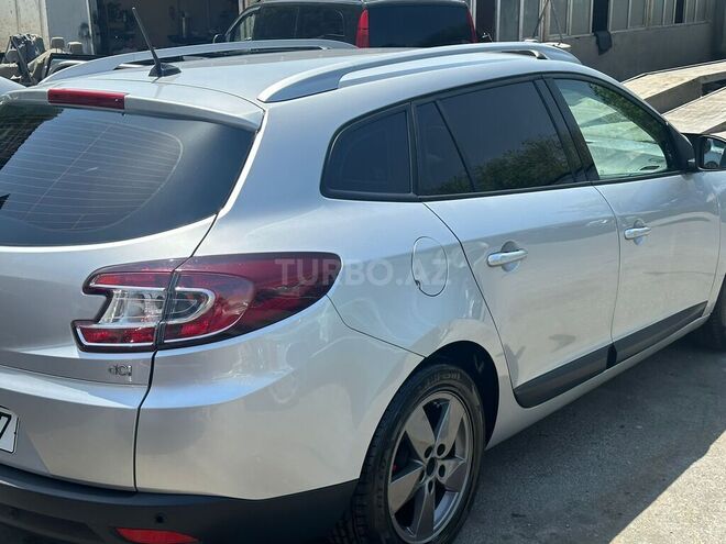 Renault Megane 2011, 299,600 km - 1.5 l - Bakı
