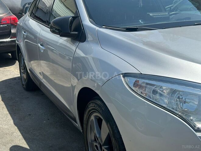 Renault Megane 2011, 299,600 km - 1.5 l - Bakı