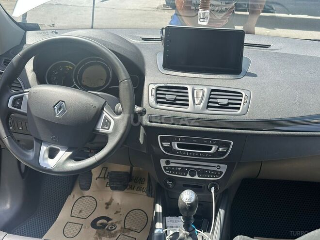 Renault Megane 2011, 299,600 km - 1.5 l - Bakı