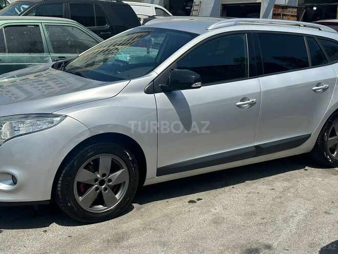 Renault Megane 2011, 299,600 km - 1.5 l - Bakı