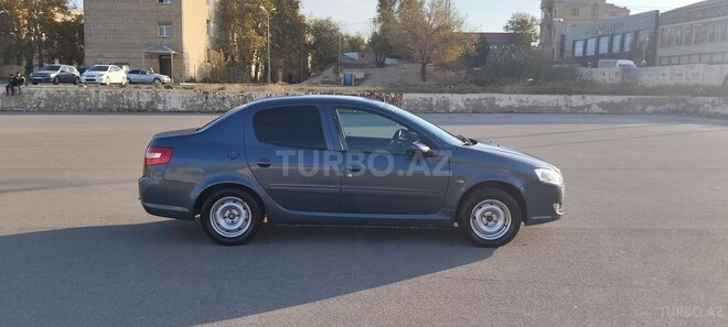 Iran Khodro Runna 2014, 114,000 km - 1.6 л - Bakı