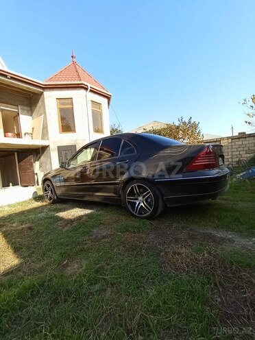 Mercedes C 240 2000, 257,000 km - 2.6 l - Quba