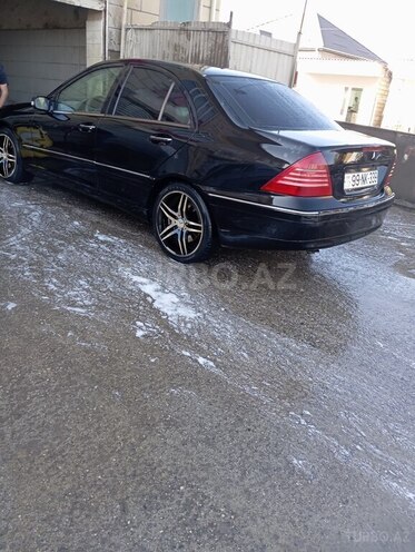 Mercedes C 240 2000, 257,000 km - 2.6 l - Quba