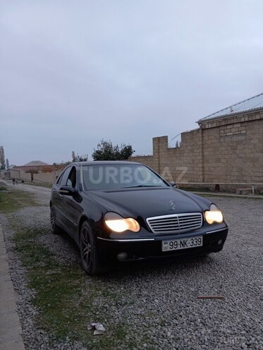 Mercedes C 240 2000, 257,000 km - 2.6 l - Quba
