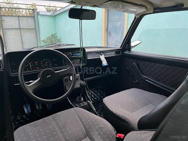 LADA (VAZ) 2107 2005, 13,825 km - 1.6 l - Quba