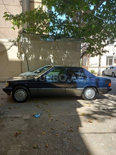 Mercedes 190 1990, 300,000 km - 2.0 l - Gəncə