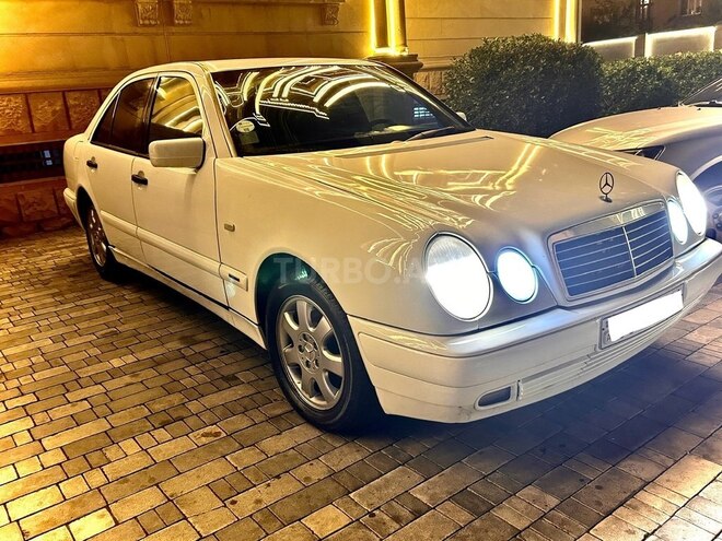 Mercedes E 230 1997, 435,000 km - 2.3 l - Bakı