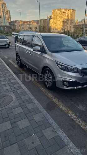 Kia Carnival 2016, 240,000 km - 2.2 l - Bakı
