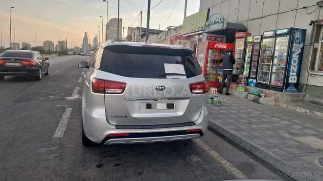 Kia Carnival 2016, 240,000 km - 2.2 l - Bakı