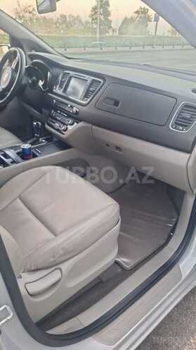 Kia Carnival 2016, 240,000 km - 2.2 l - Bakı