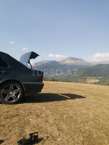 Mercedes C 280 1995, 383,000 km - 2.5 l - Sumqayıt
