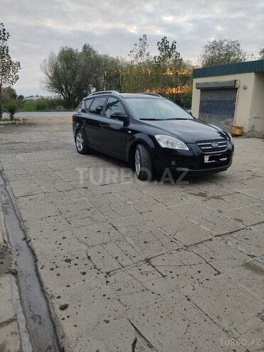 Kia Ceed 2008, 172,123 km - 1.6 l - Salyan