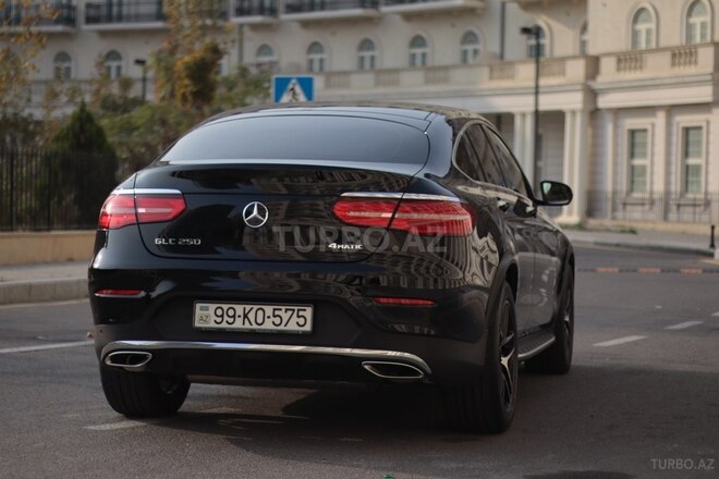 Mercedes  2018, 40,000 km - 2.0 l - Bakı