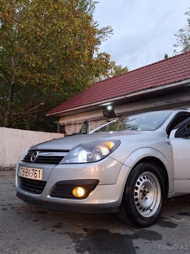 Opel Astra 2005, 329,000 km - 1.4 l - Qəbələ