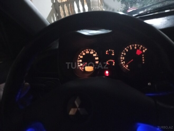 Mitsubishi Airtrek 2002, 222,000 km - 2.0 l - Gəncə