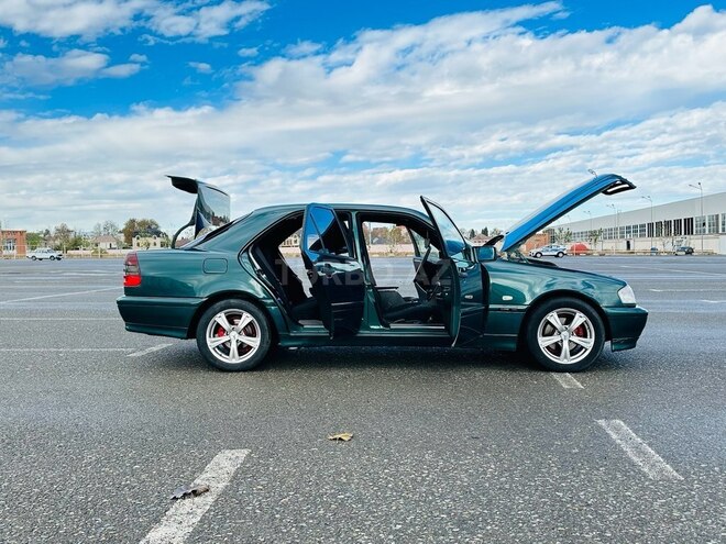 Mercedes C 180 2000, 345,000 km - 1.8 l - Gəncə
