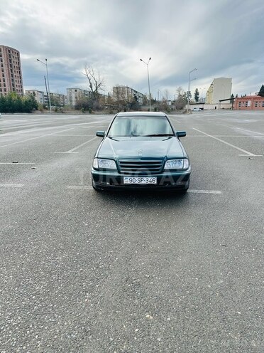 Mercedes C 180 2000, 345,000 km - 1.8 l - Gəncə