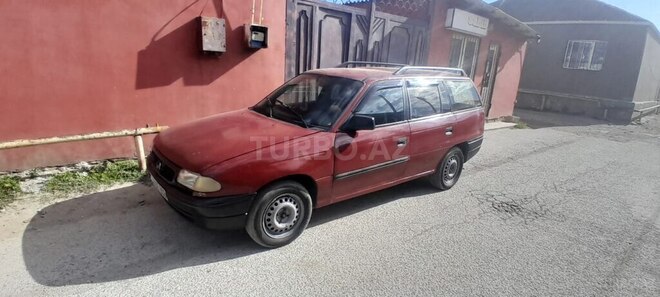 Opel Astra 1994, 250,000 km - 1.6 l - Bakı