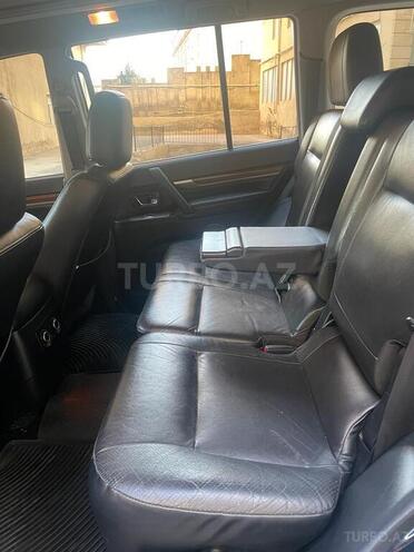 Mitsubishi Pajero 2007, 130,000 km - 3.0 l - Bakı