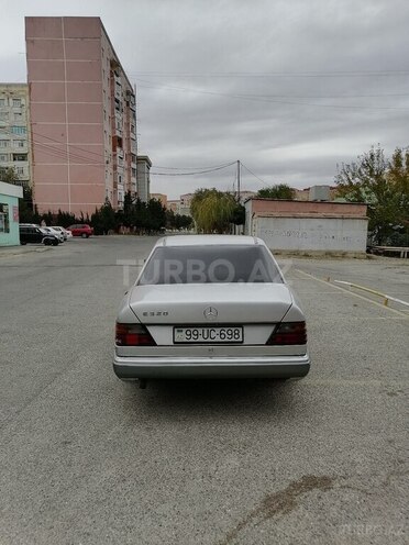 Mercedes E 250 1992, 222,222 km - 2.5 л - Sumqayıt